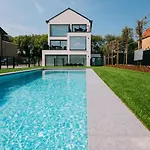 Luxurious 2br With Pool And Parking Apartamento *