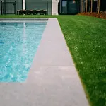 Luxurious 2br With Pool And Parking Apartamento De Haan