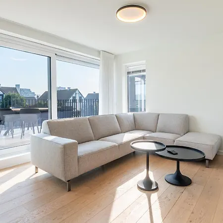 Luxurious 2br With Pool And Parking Apartmán *