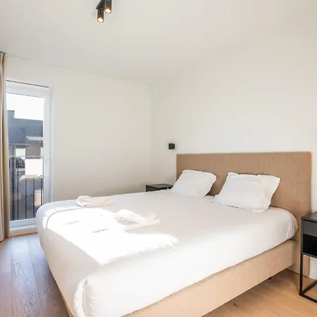 Luxurious 2br With Pool And Parking Apartamento De Haan