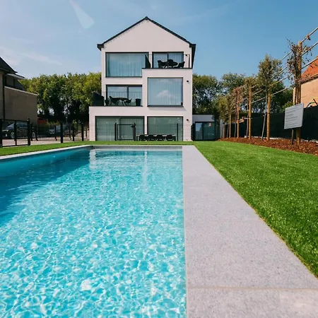 Luxurious 2br With Pool And Parking Apartamento *