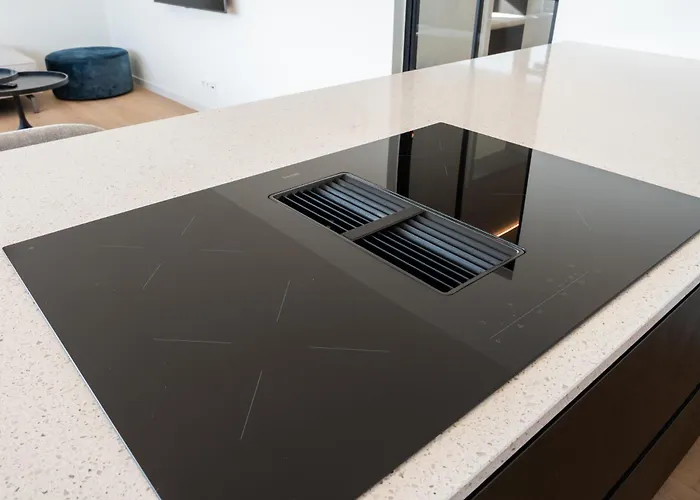 Apartmán Luxurious 2br With Pool And Parking